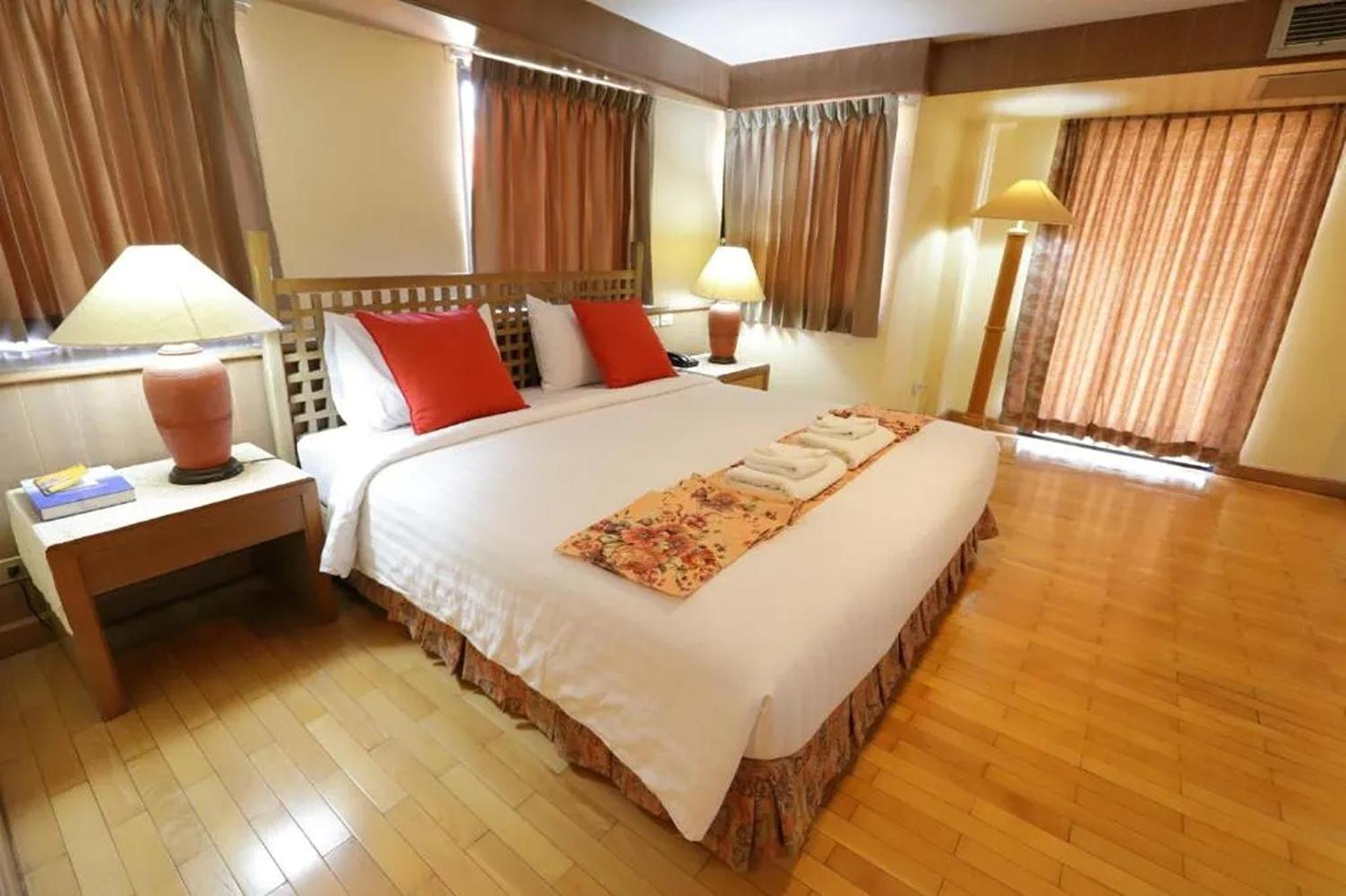 Pin Hotel Lampang Ngoại thất bức ảnh