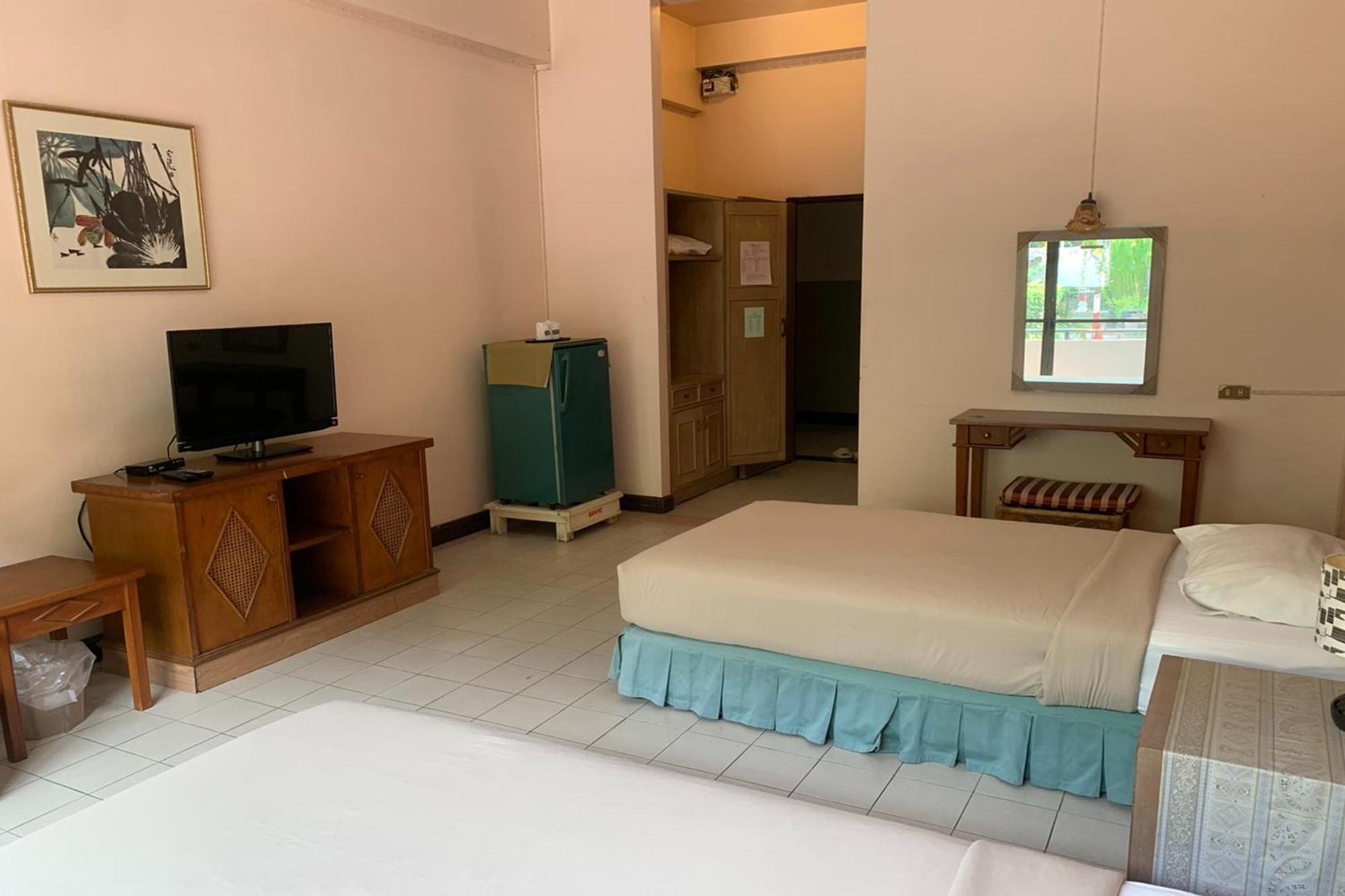 Pin Hotel Lampang Ngoại thất bức ảnh