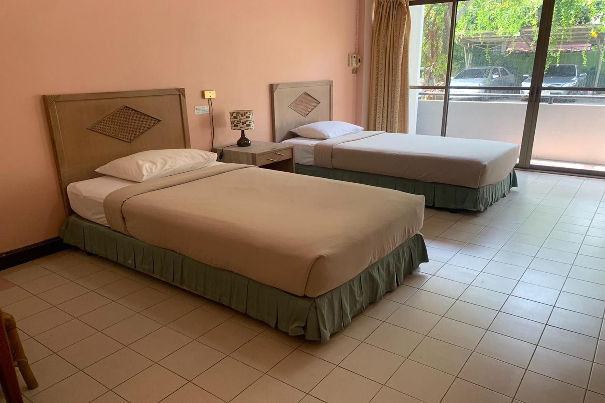 Pin Hotel Lampang Ngoại thất bức ảnh