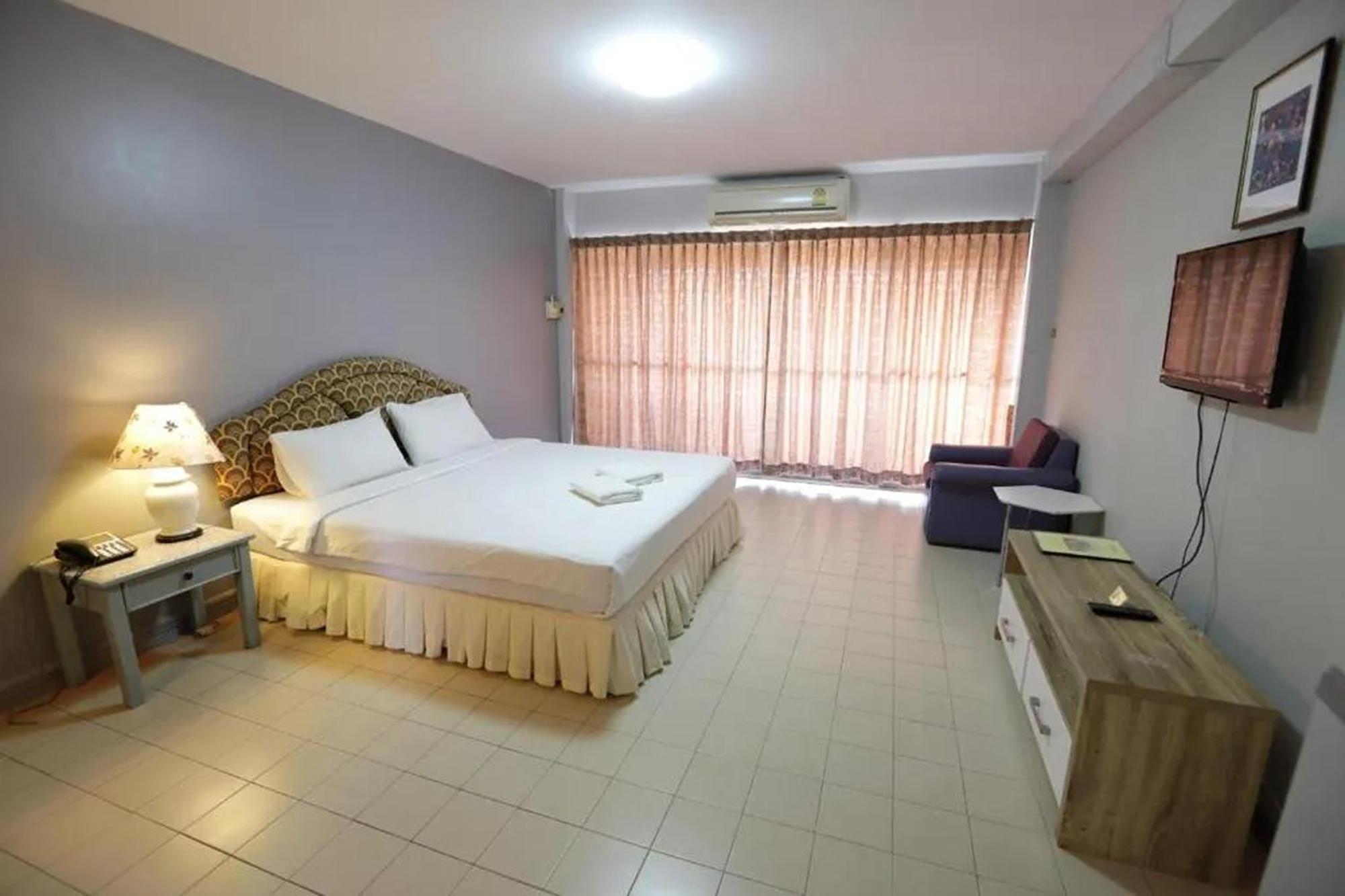 Pin Hotel Lampang Ngoại thất bức ảnh
