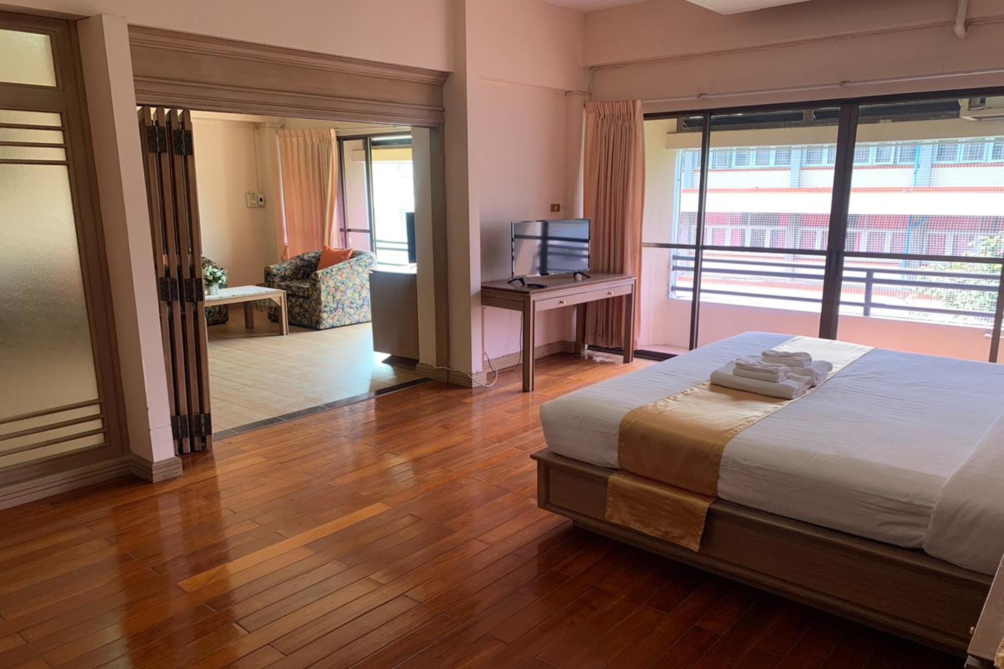 Pin Hotel Lampang Ngoại thất bức ảnh