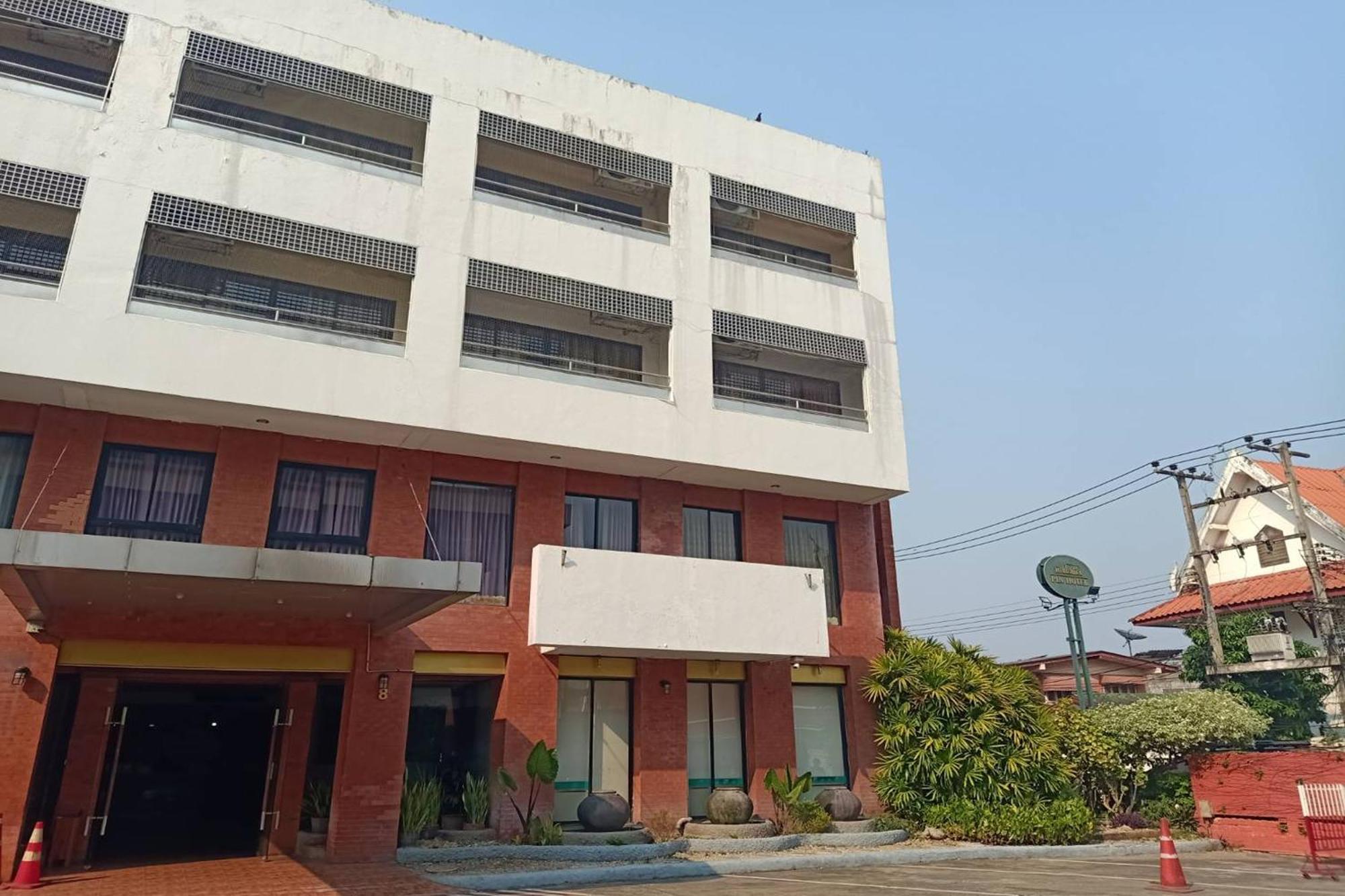 Pin Hotel Lampang Ngoại thất bức ảnh