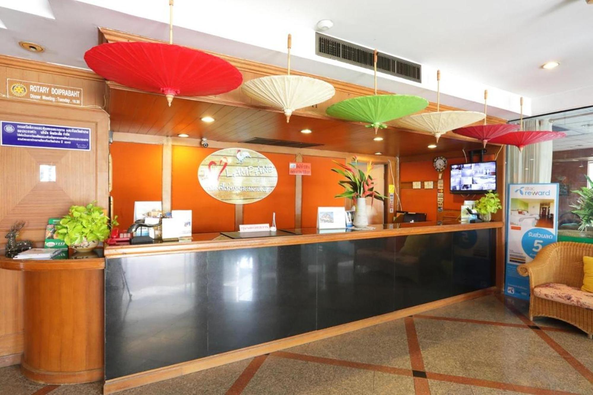 Pin Hotel Lampang Ngoại thất bức ảnh