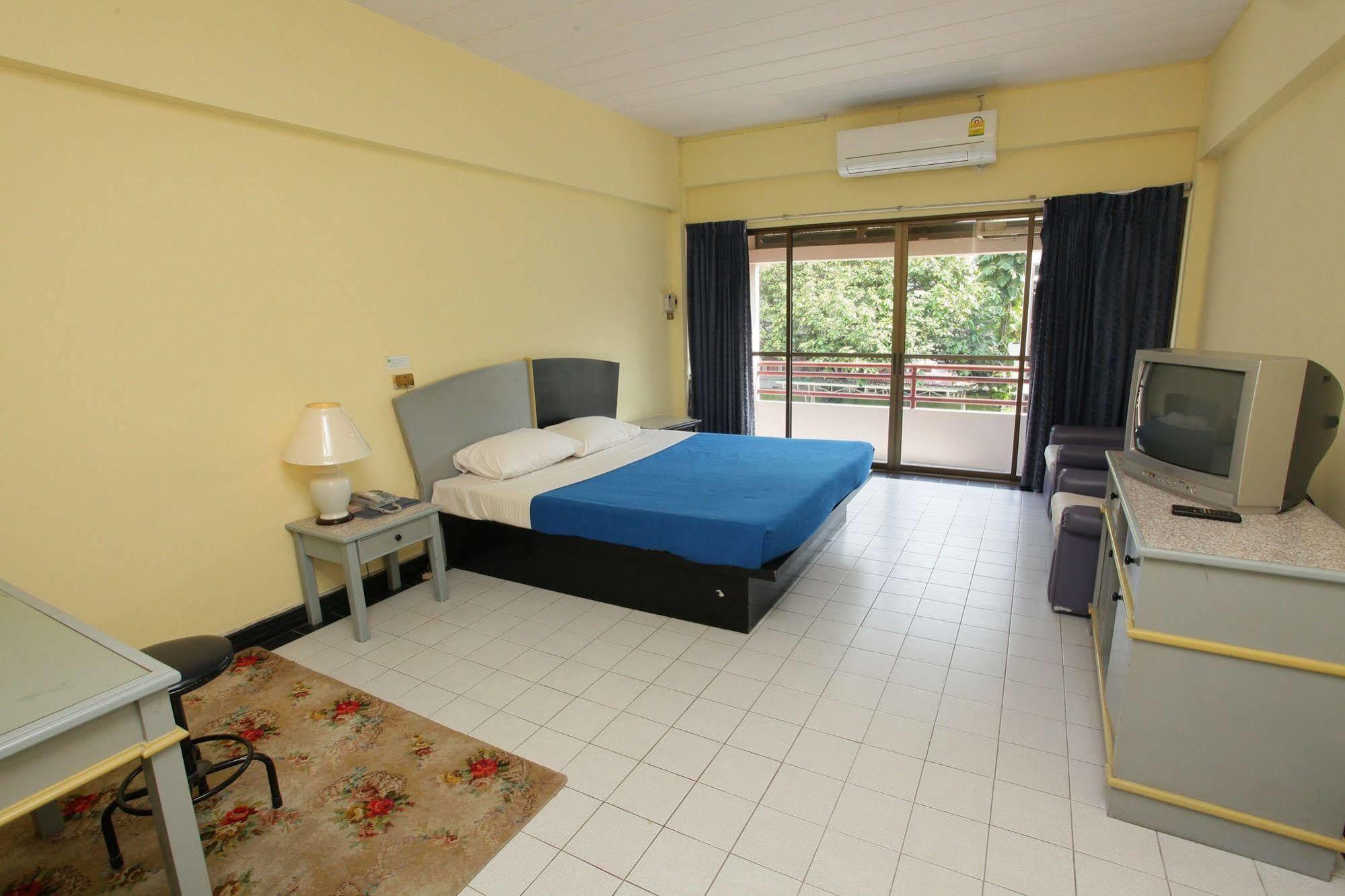 Pin Hotel Lampang Ngoại thất bức ảnh