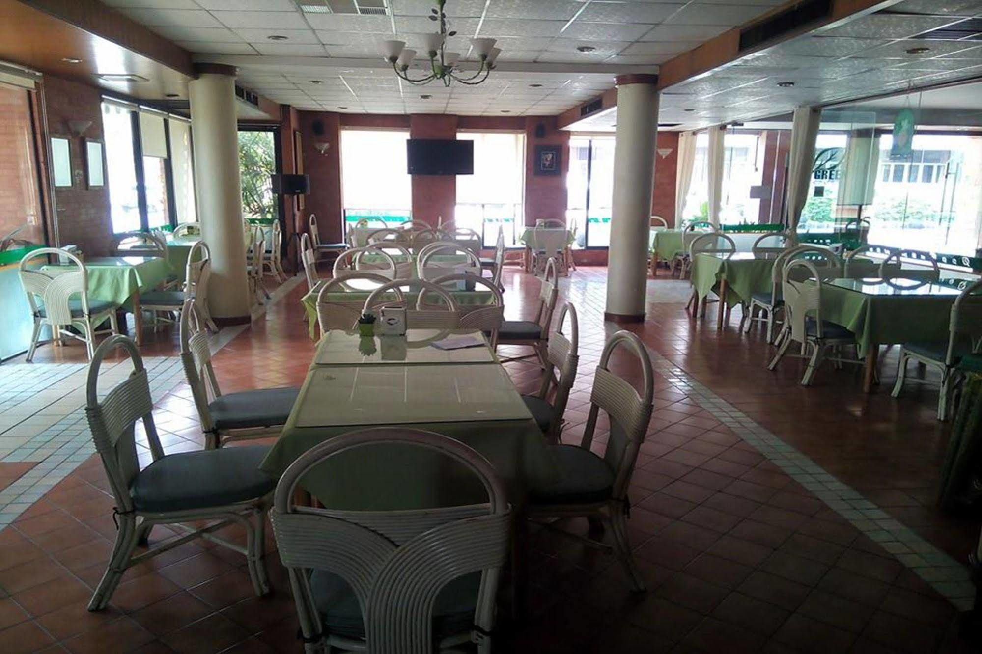 Pin Hotel Lampang Ngoại thất bức ảnh